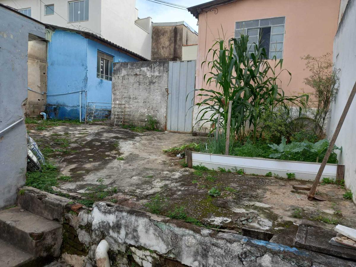 Casa, Vila Martins, 0 Quarto, 0 Vaga