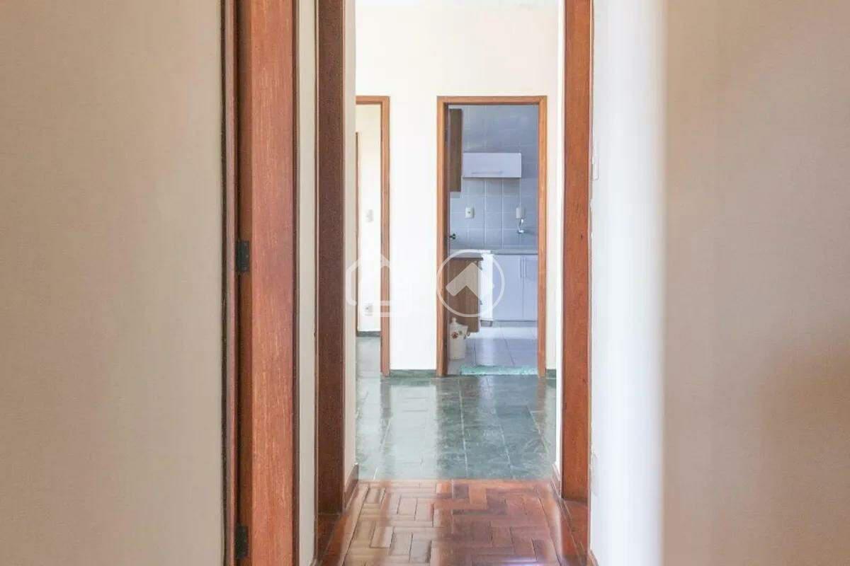Apartamento, Estoril, 4 Quartos, 2 Vagas, 1 Suíte
