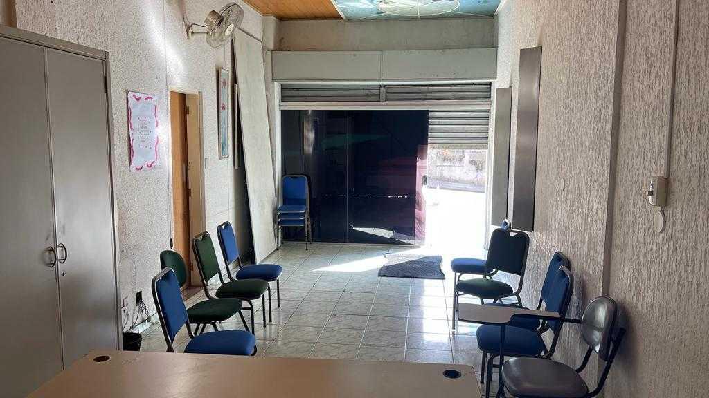 Prédio, São Cristóvão, 0 Quarto, 0 Vaga
