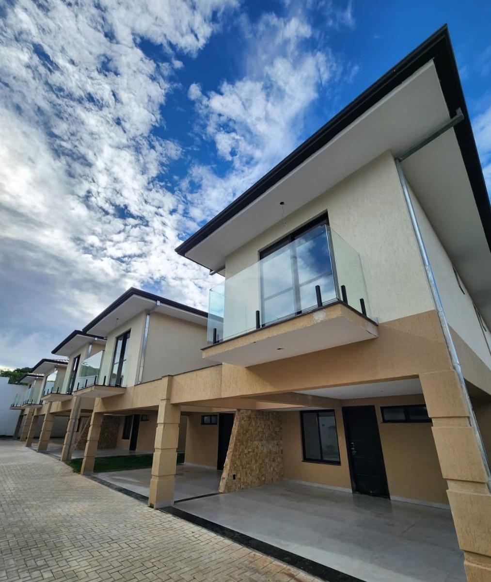 Casa, São Luiz (pampulha), 4 Quartos, 2 Vagas, 1 Suíte