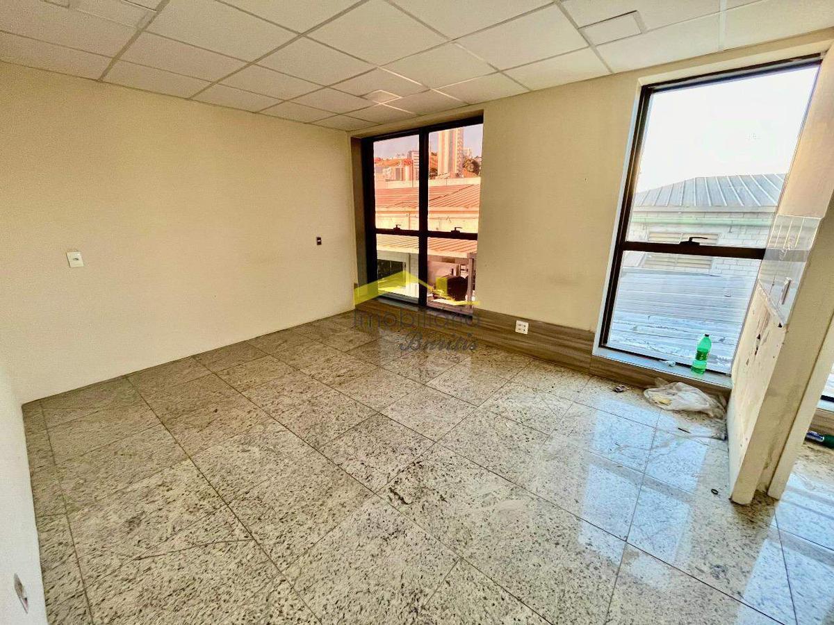 Sala, Estoril, 4 Vagas
