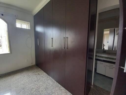 Casa, Centro, 3 Quartos, 0 Vaga, 1 Suíte
