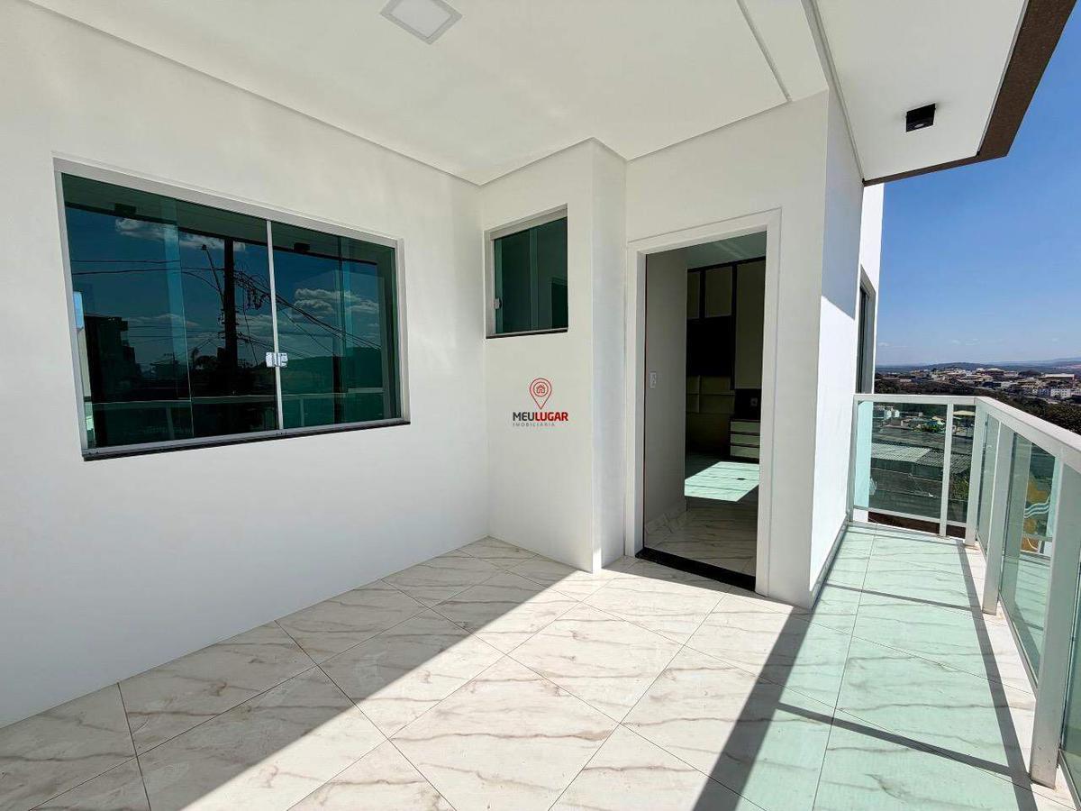 Casa, Masterville, 3 Quartos, 3 Vagas, 1 Suíte