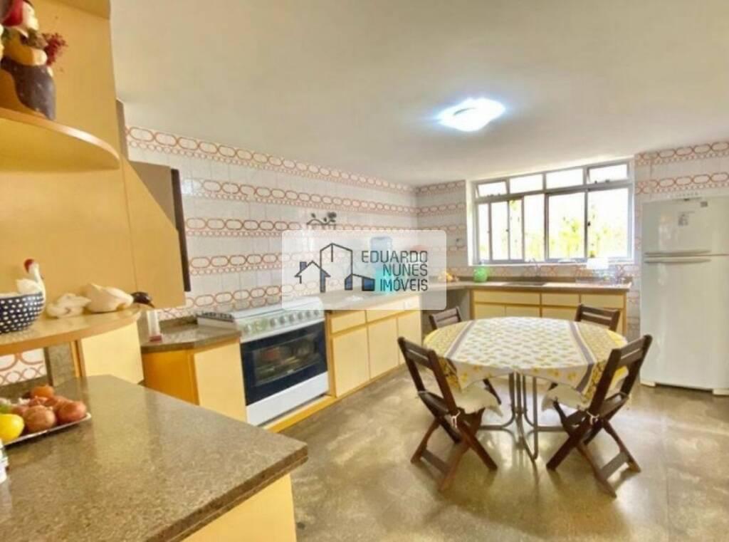 Casa, Mangabeiras, 5 Quartos, 4 Vagas, 2 Suítes