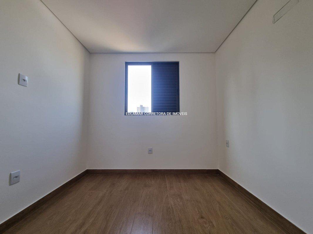 Apartamento, Jardim Riacho das Pedras, 3 Quartos, 4 Vagas, 1 Suíte