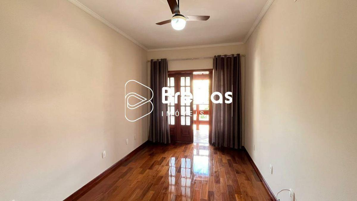 Casa, Centro, 5 Quartos, 2 Vagas, 2 Suítes