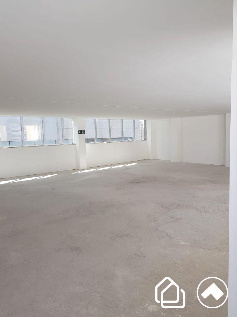 Sala, Lourdes, 7 Vagas