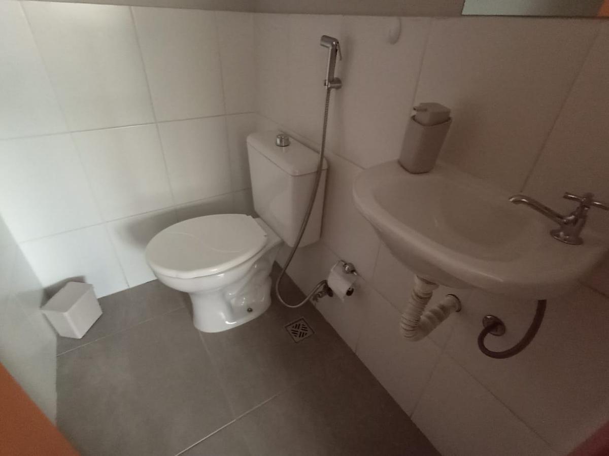 Sala, União, 0 Quarto, 0 Vaga