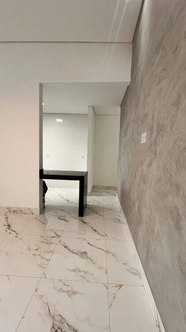 Casa, Novo Centro, 3 Quartos, 2 Vagas, 1 Suíte