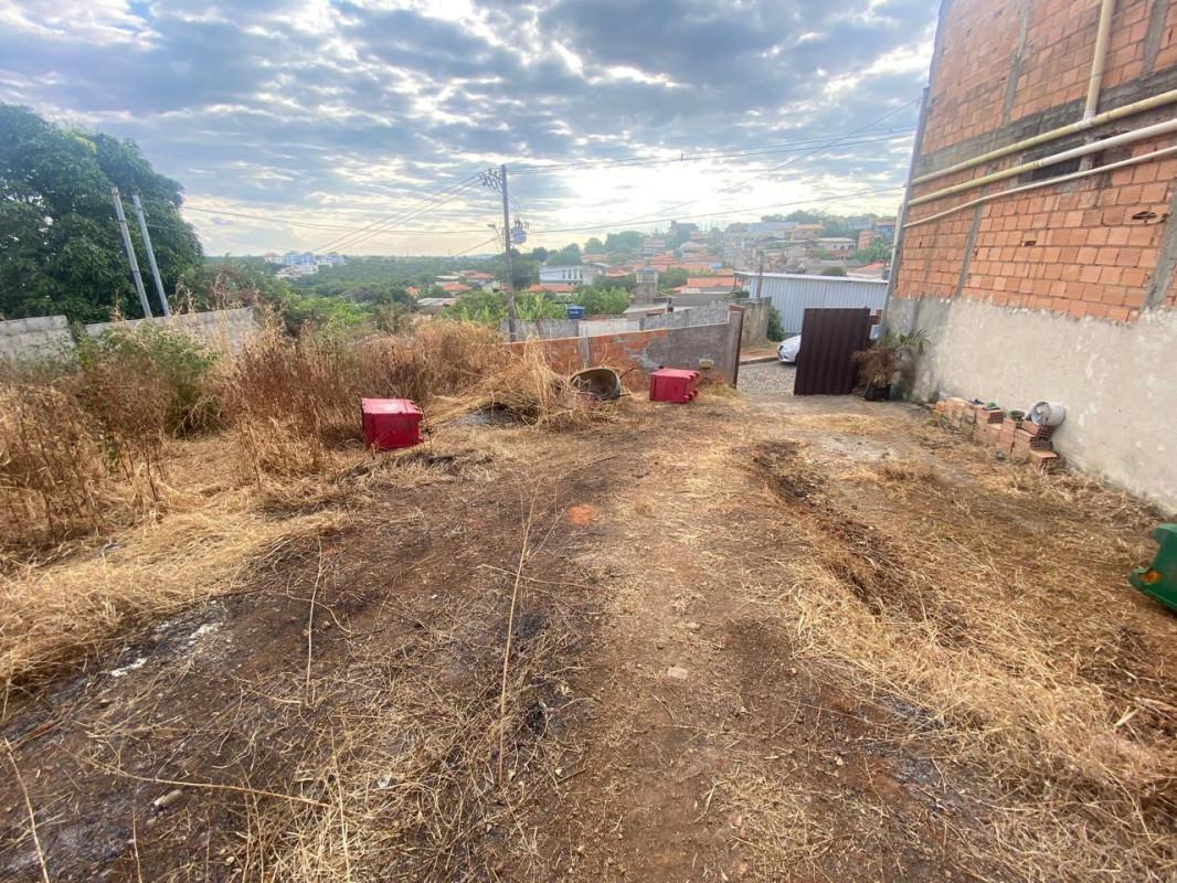 Lote, Aeronautas, 0 Quarto, 0 Vaga