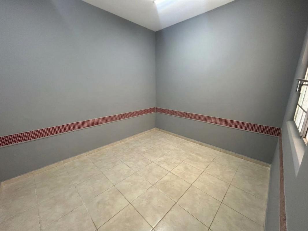 Casa, Vila Paris, 3 Quartos, 0 Vaga, 1 Suíte