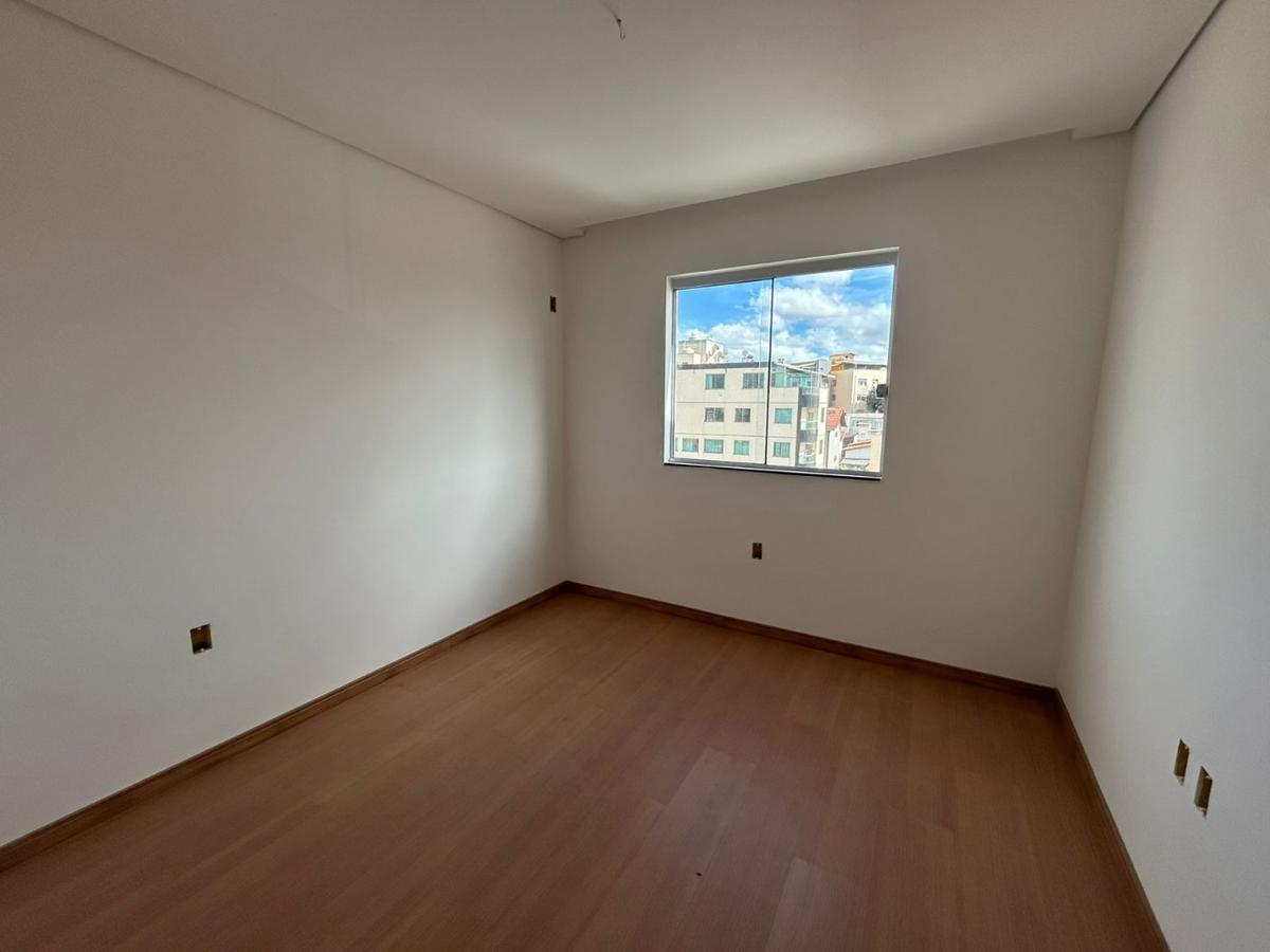 Cobertura, Santa Cruz Industrial, 3 Quartos, 3 Vagas, 1 Suíte