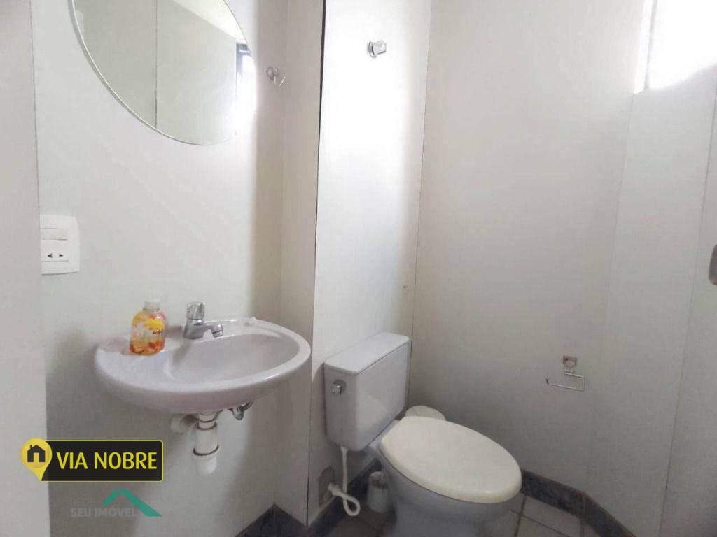 Sala, Santa Lúcia, 1 Vaga