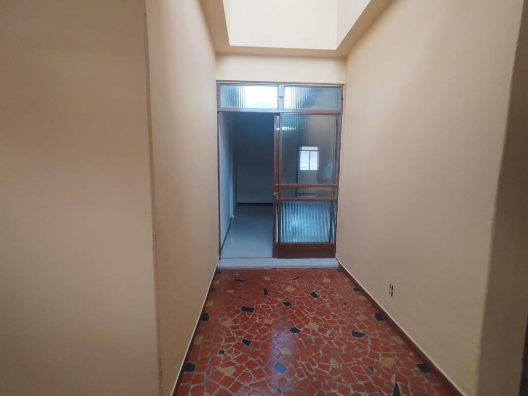 Casa, Cachoeirinha, 4 Quartos, 2 Vagas, 2 Suítes