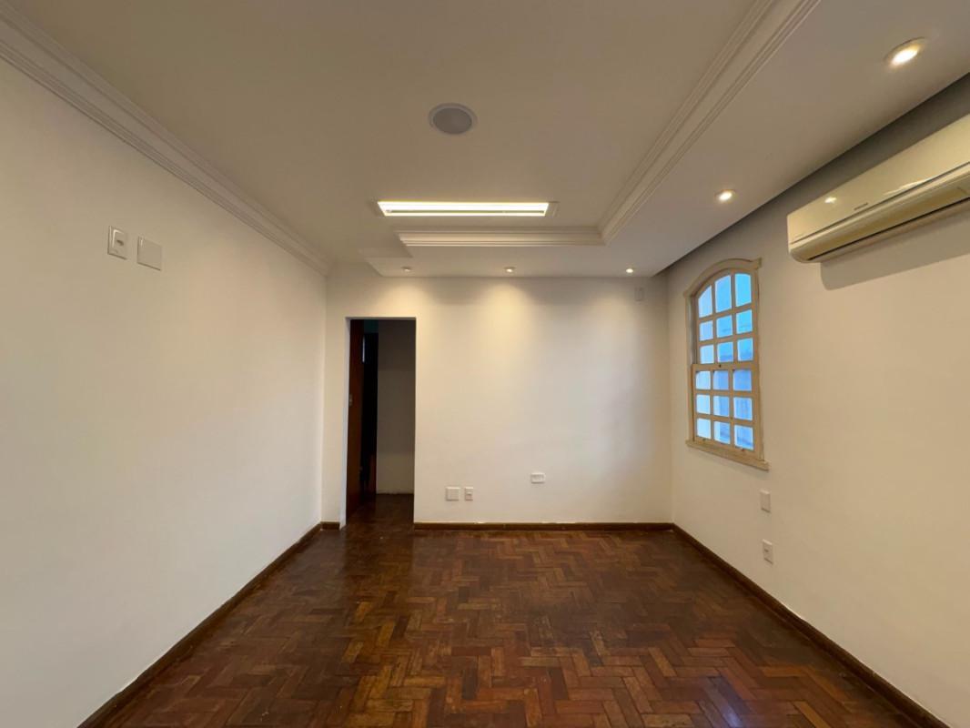 Casa, Dona Clara, 4 Quartos, 5 Vagas, 2 Suítes