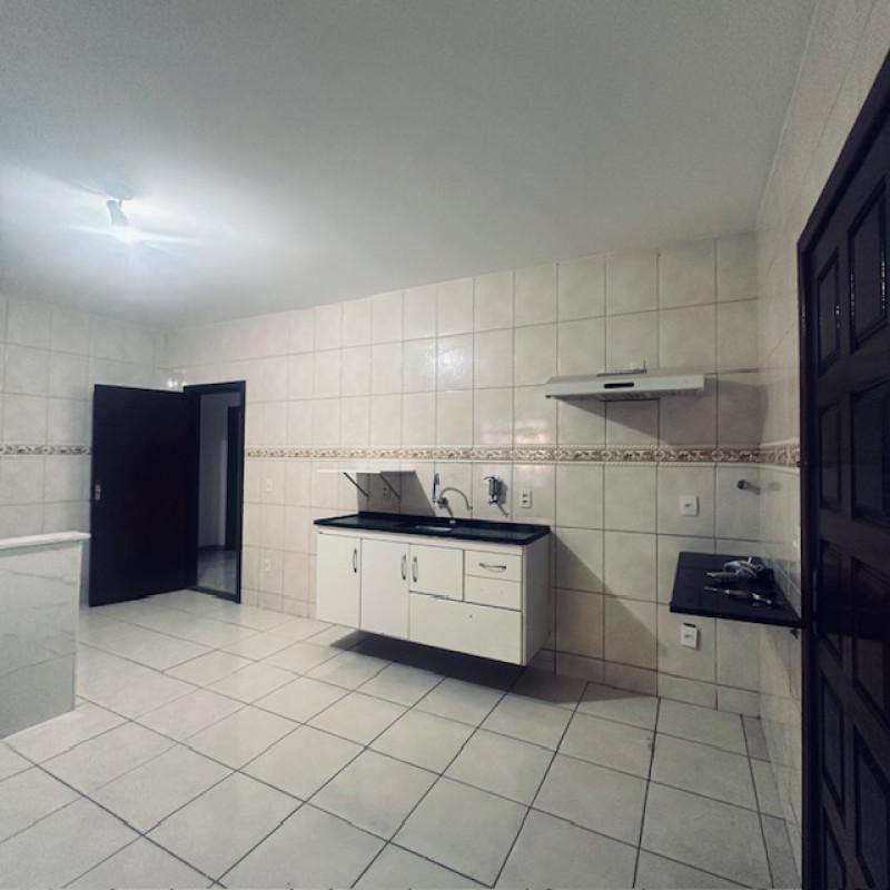 Casa, Jardim América, 2 Quartos, 1 Vaga, 1 Suíte