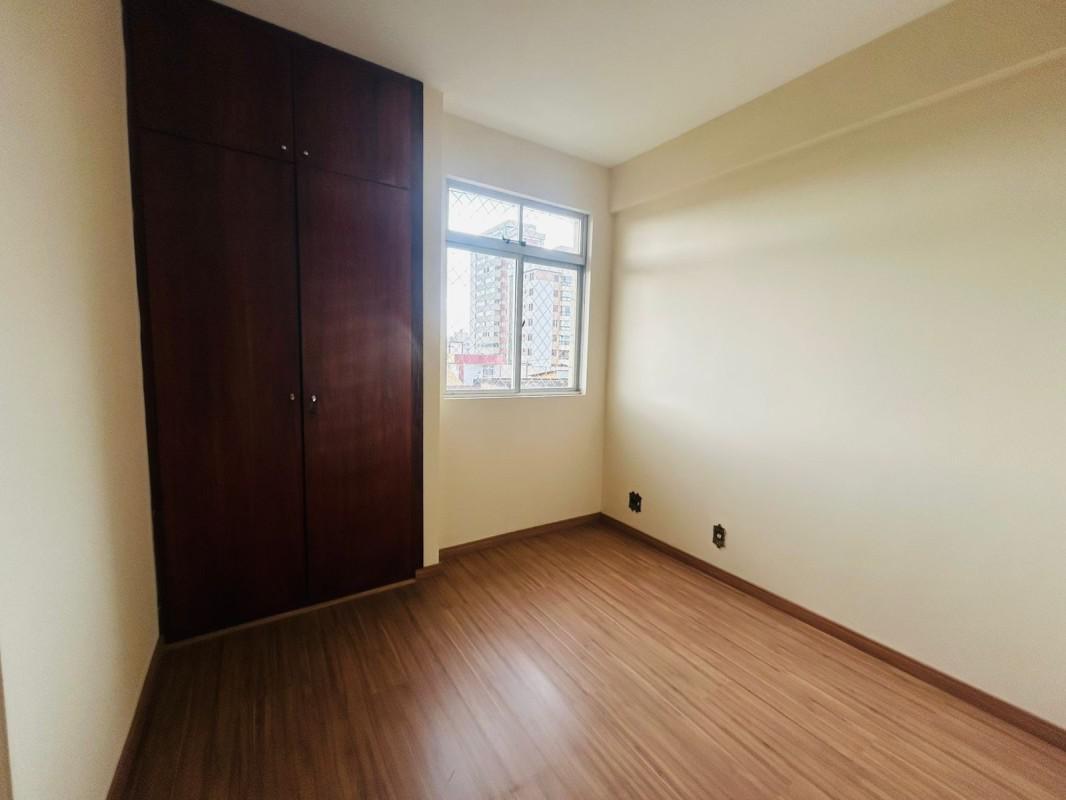 Apartamento, Sagrada Família, 3 Quartos, 1 Vaga, 1 Suíte