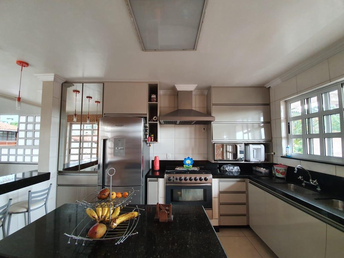 Casa, Jardim Riacho das Pedras, 4 Quartos, 6 Vagas, 3 Suítes