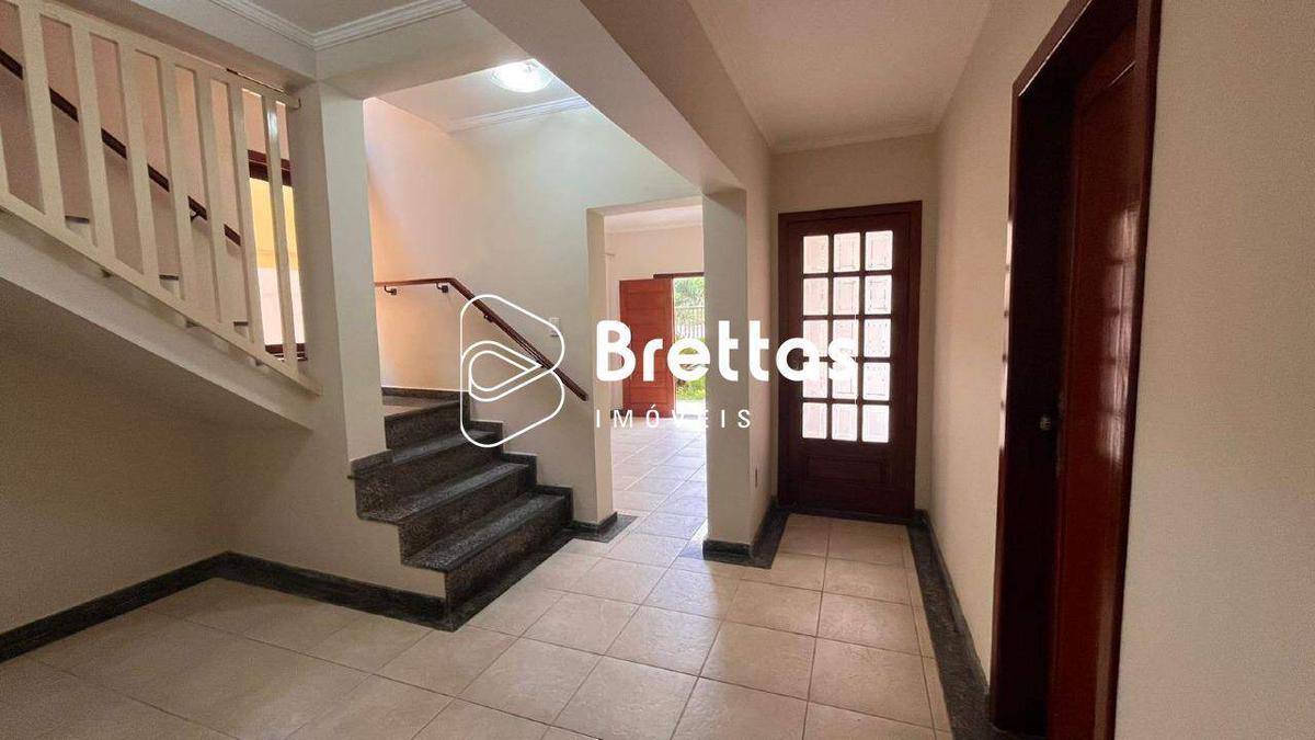Casa, Centro, 5 Quartos, 2 Vagas, 2 Suítes
