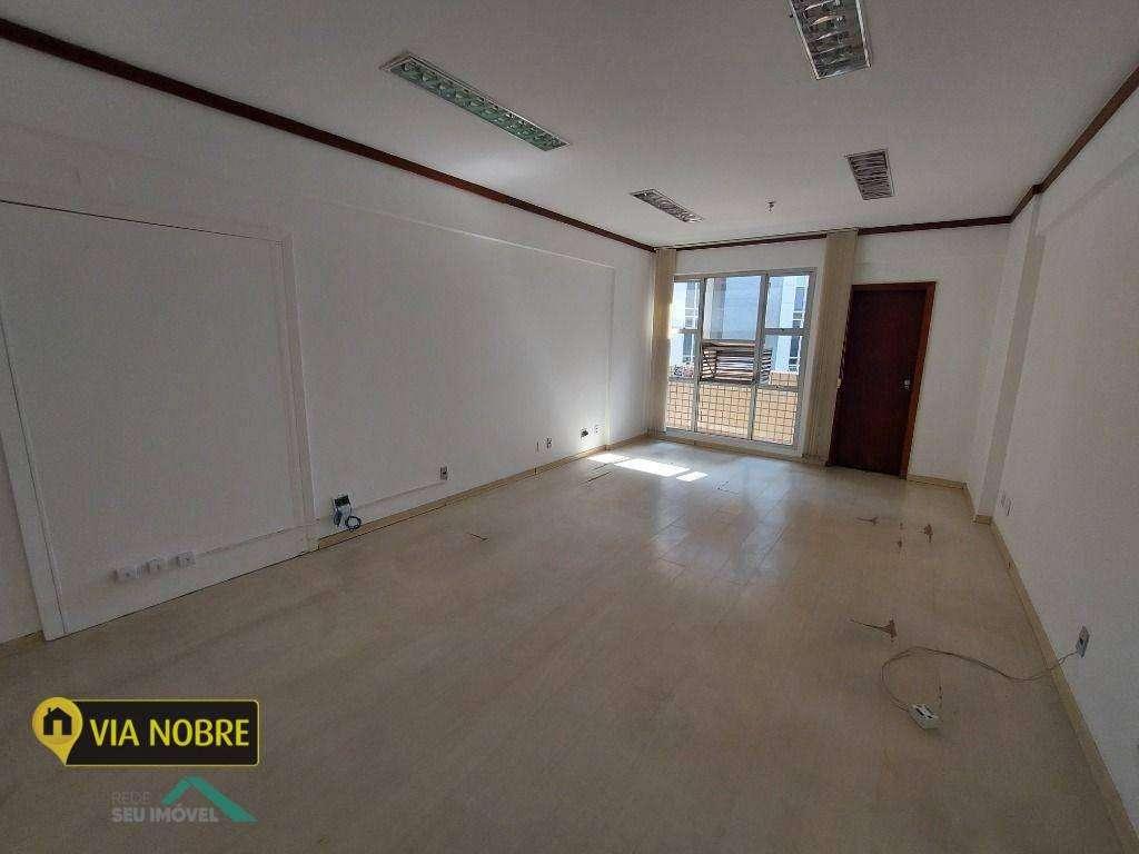 Sala, Lourdes