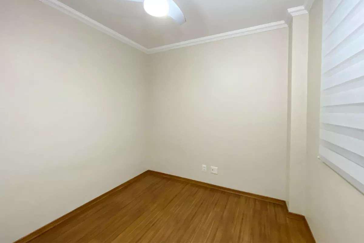 Apartamento, Sagrada Família, 4 Quartos, 2 Vagas, 1 Suíte
