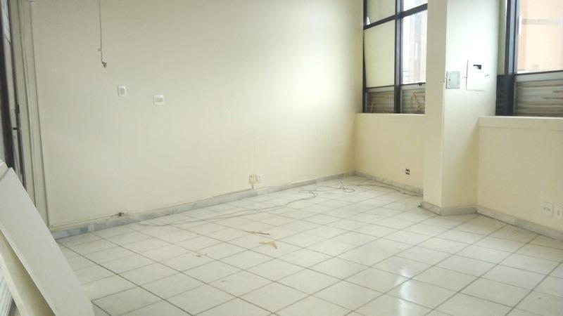 Sala, Barro Preto, 0 Quarto, 0 Vaga