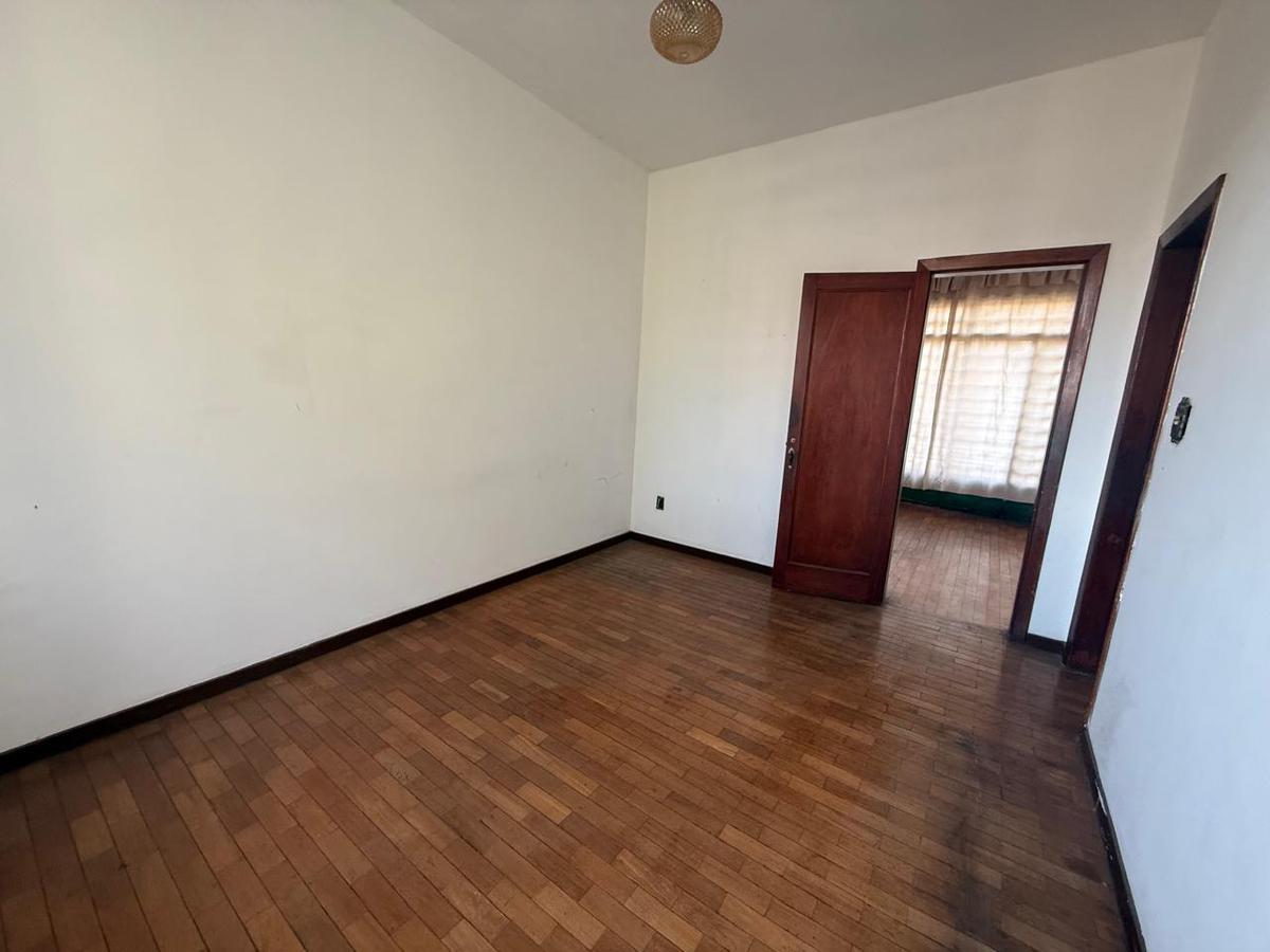 Casa, Cachoeirinha, 3 Quartos, 4 Vagas