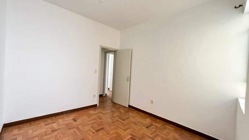 Apartamento, Floresta, 3 Quartos, 0 Vaga, 1 Suíte