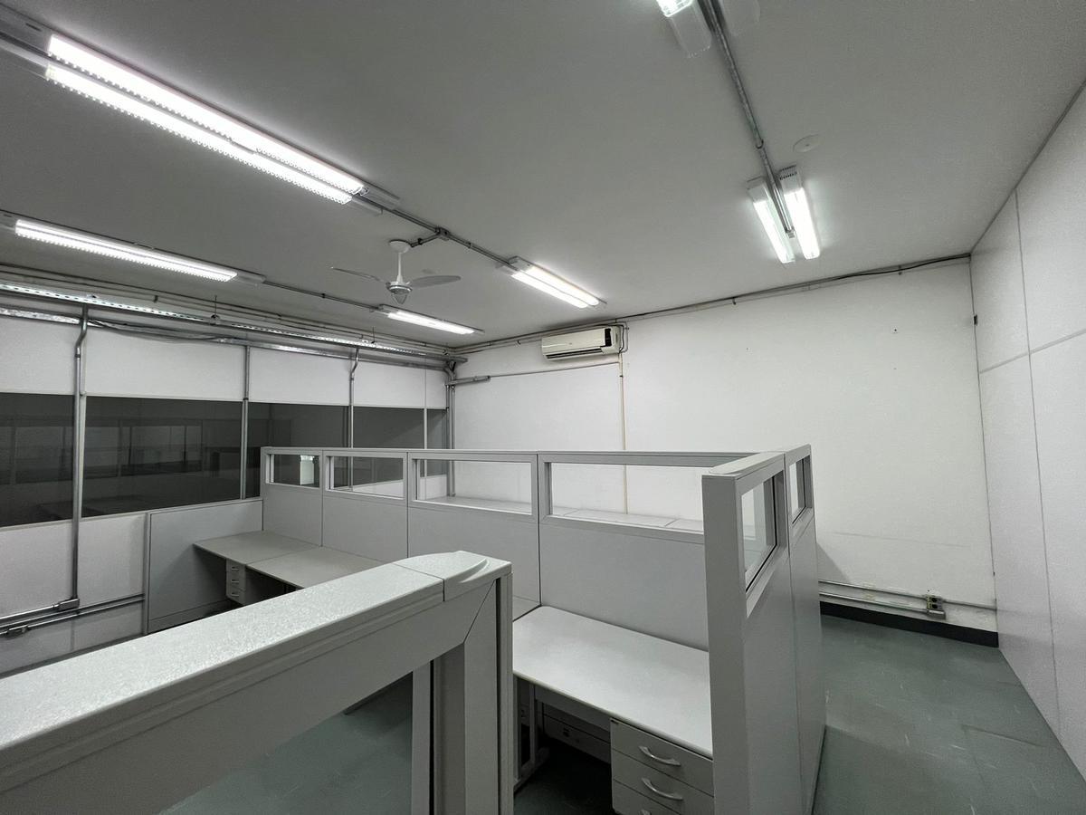 Andar, Estoril, 0 Quarto, 17 Vagas