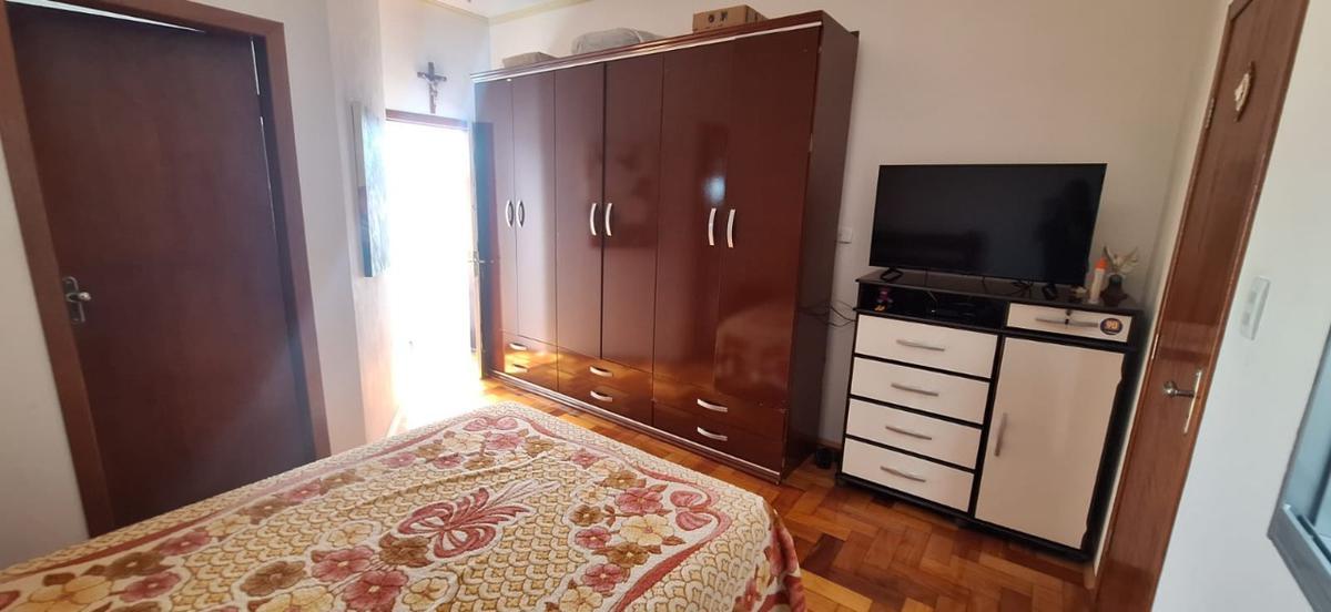 Casa, Centro, 3 Quartos, 2 Vagas, 1 Suíte