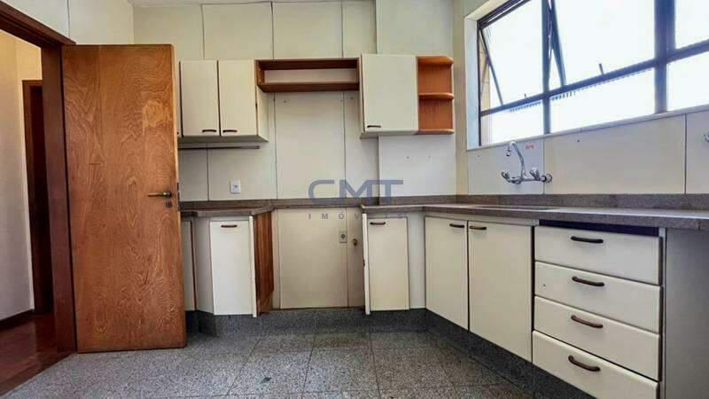Apartamento, Cruzeiro, 4 Quartos, 2 Vagas, 1 Suíte