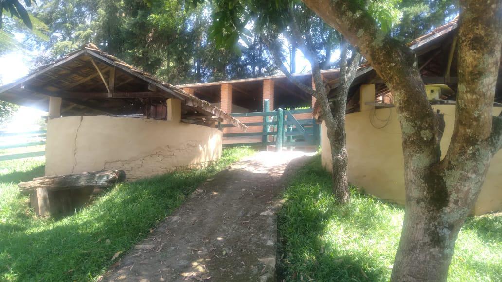 Fazenda, Zona Rural, 4 Quartos, 0 Vaga