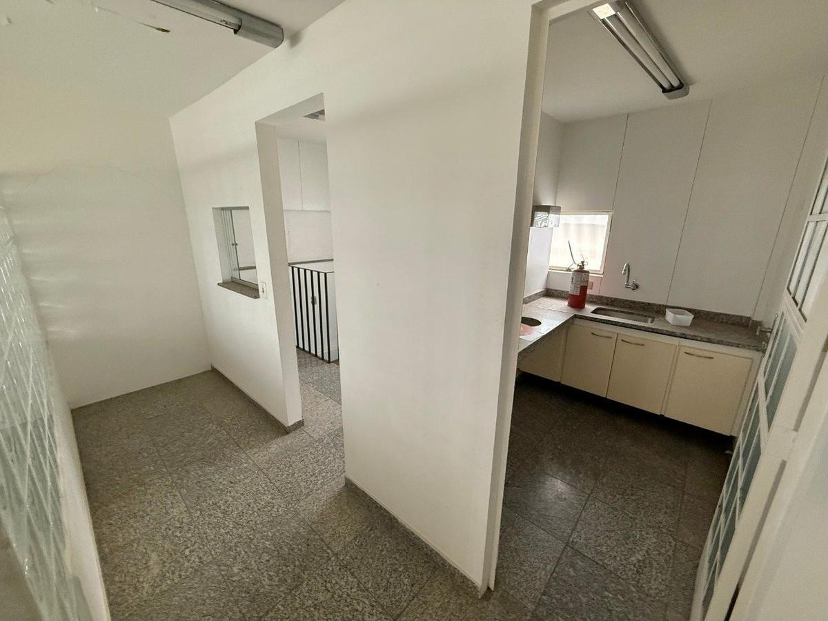 Andar, São José, 0 Quarto, 0 Vaga