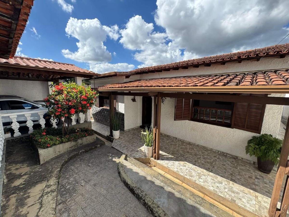 Casa, Palmeiras, 4 Quartos, 4 Vagas, 1 Suíte