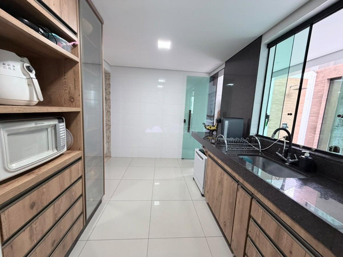Casa, Jardim Atlântico, 3 Quartos, 3 Vagas, 1 Suíte