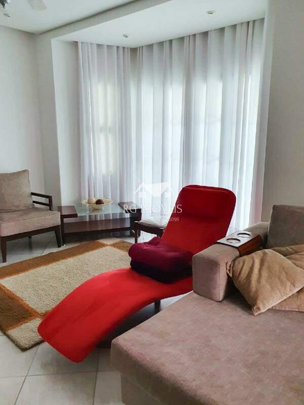 Casa, Milionários, 4 Quartos, 11 Vagas, 1 Suíte