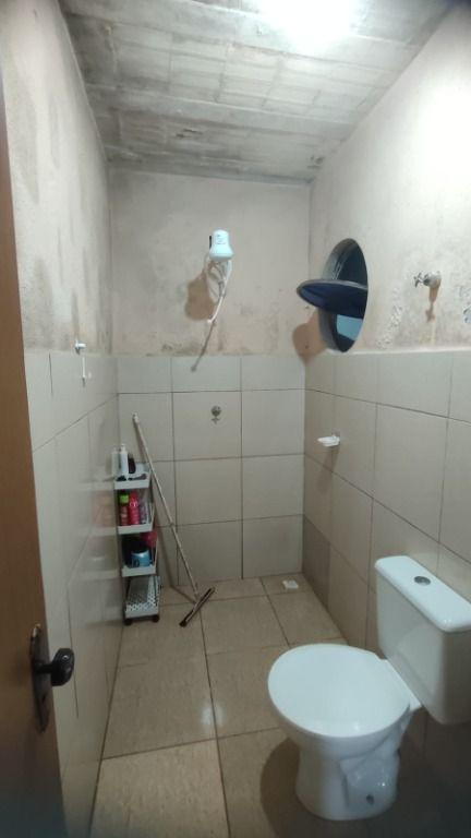 Casa, Fogo Apagou, 4 Quartos, 0 Vaga