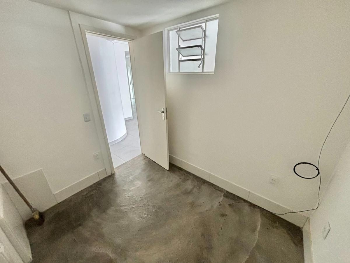 Andar, São José, 0 Quarto, 0 Vaga