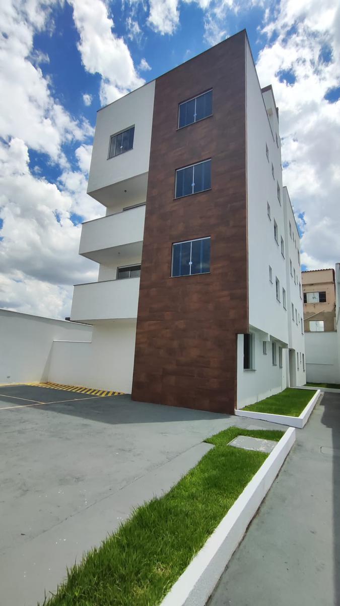 Cobertura, Coqueiros, 2 Quartos, 1 Vaga, 1 Suíte