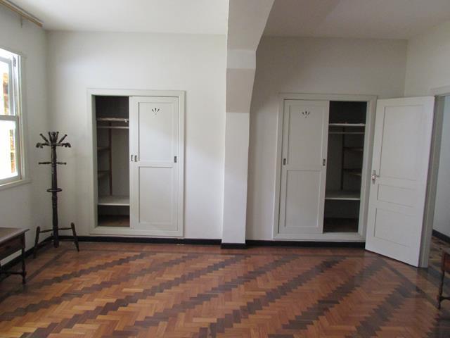 Apartamento, Centro, 5 Quartos, 0 Vaga, 1 Suíte