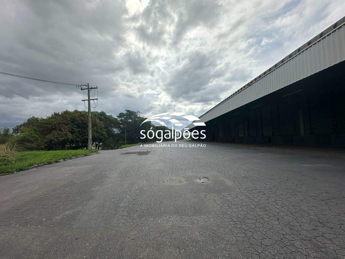 Galpão, Campina Verde, 30 Vagas