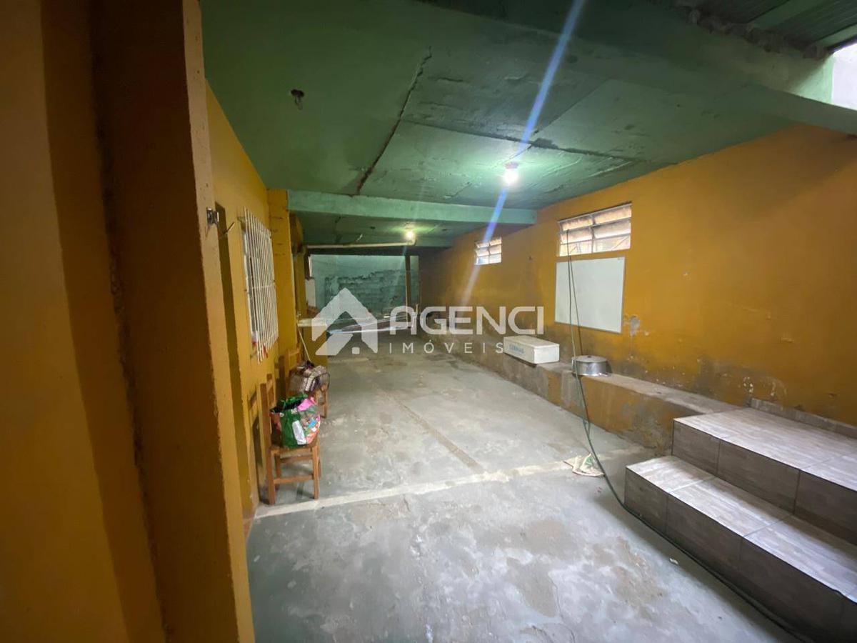 Casa, Santa Maria, 3 Quartos, 0 Vaga, 1 Suíte