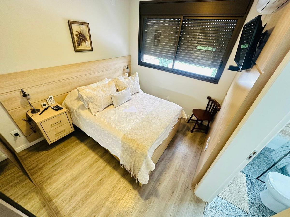 Apartamento, Itapoã, 4 Quartos, 8 Vagas, 4 Suítes