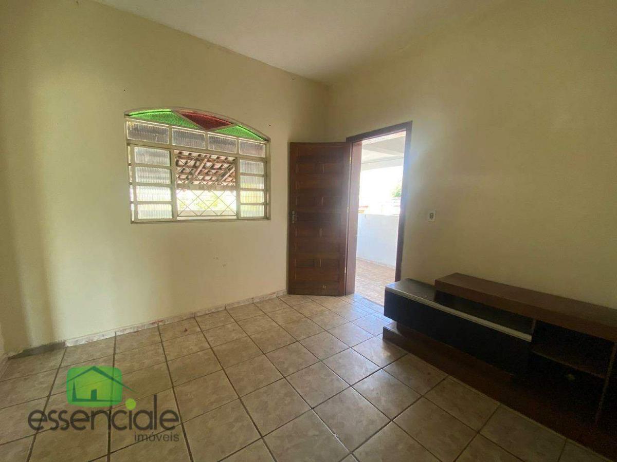 Casa, Santa Cruz Industrial, 3 Quartos, 1 Vaga, 1 Suíte