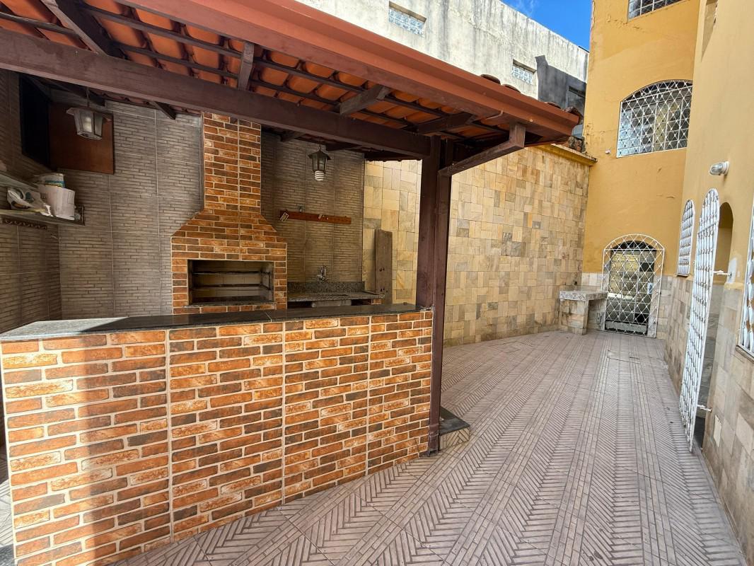 Casa, Planalto, 4 Quartos, 4 Vagas, 1 Suíte