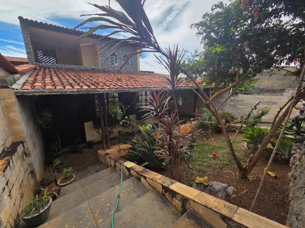 Casa, Novo Progresso, 6 Quartos, 2 Vagas, 1 Suíte