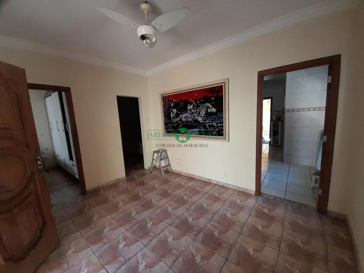 Casa, Cachoeirinha, 3 Quartos, 2 Vagas, 1 Suíte