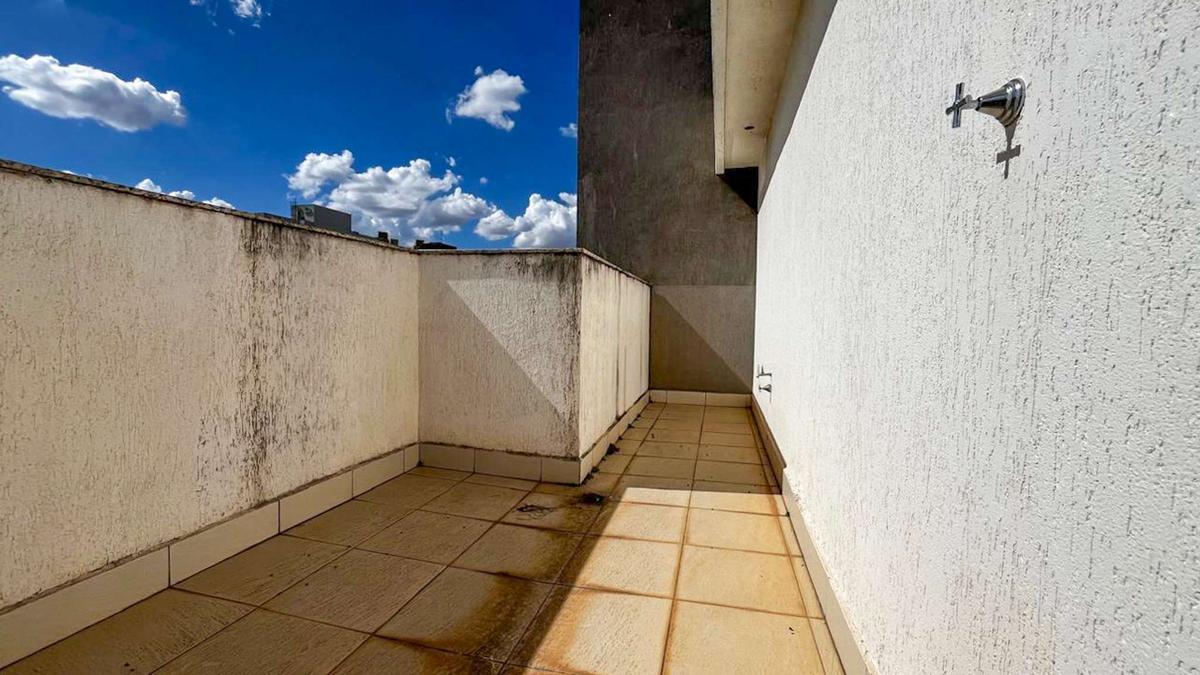 Cobertura, Serra, 2 Quartos, 3 Vagas, 1 Suíte