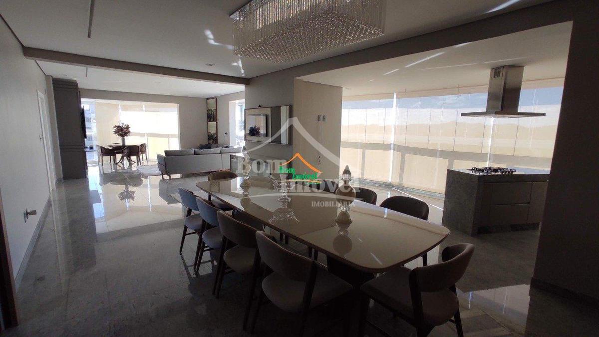 Apartamento, Centro, 4 Quartos, 3 Vagas, 4 Suítes