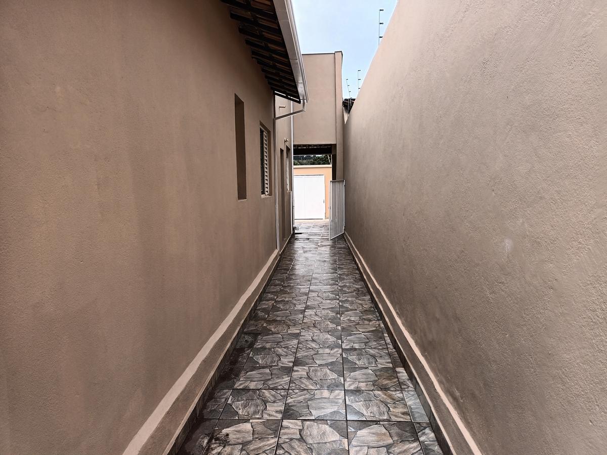 Casa, Vale do Sol, 3 Quartos, 4 Vagas, 1 Suíte